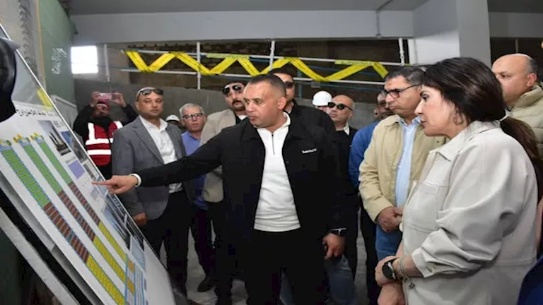 وزيرة الإسكان تتفقد الأبراج الشاطئية بمدينة العلمين الجديدة لمتابعة مع