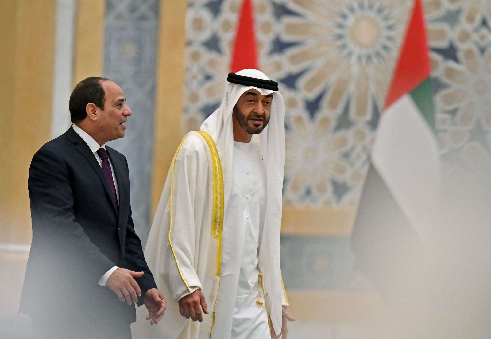 إيكونوميست: “أم الدنيا ضد دولة ناشئة”.. على مصر أن تكون حريصة وألا تغضب الإماراتيين