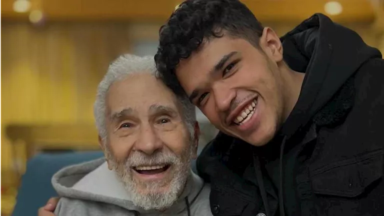 رسالة مؤثرة من حفيد الفنان عبدالرحمن أبو زهرة