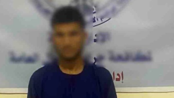 نصّاب ينتحل صفة موظف خدمة عملاء للاستيلاء على أموال عُملاء البنوك بالمنيا