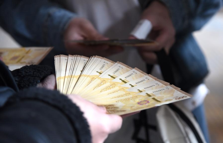 سعر صرف الدولار و اليورو و الذهب مقابل الليرة السورية الخميس 28 \ 5 \ 2026