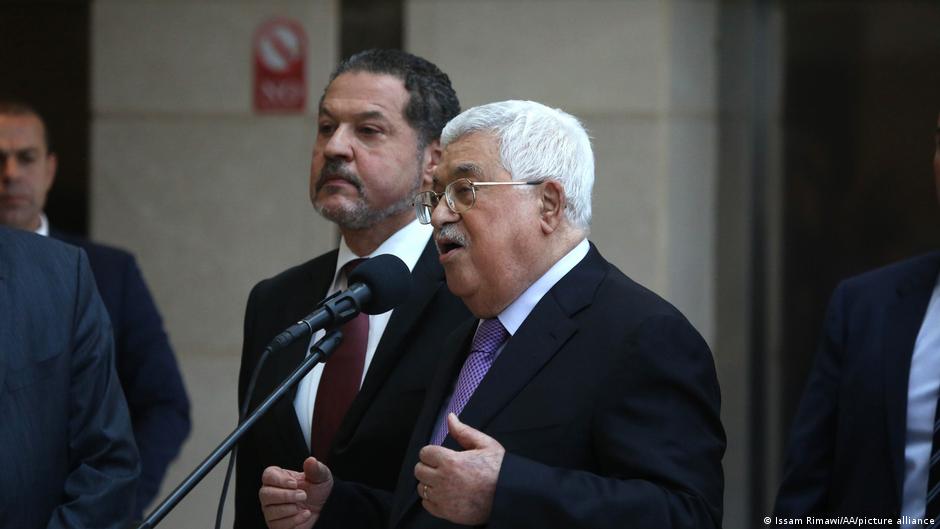 تمهيد للتوريث؟ صعود نجل عباس ومستقبل فتح والسلطة الفلسطينية