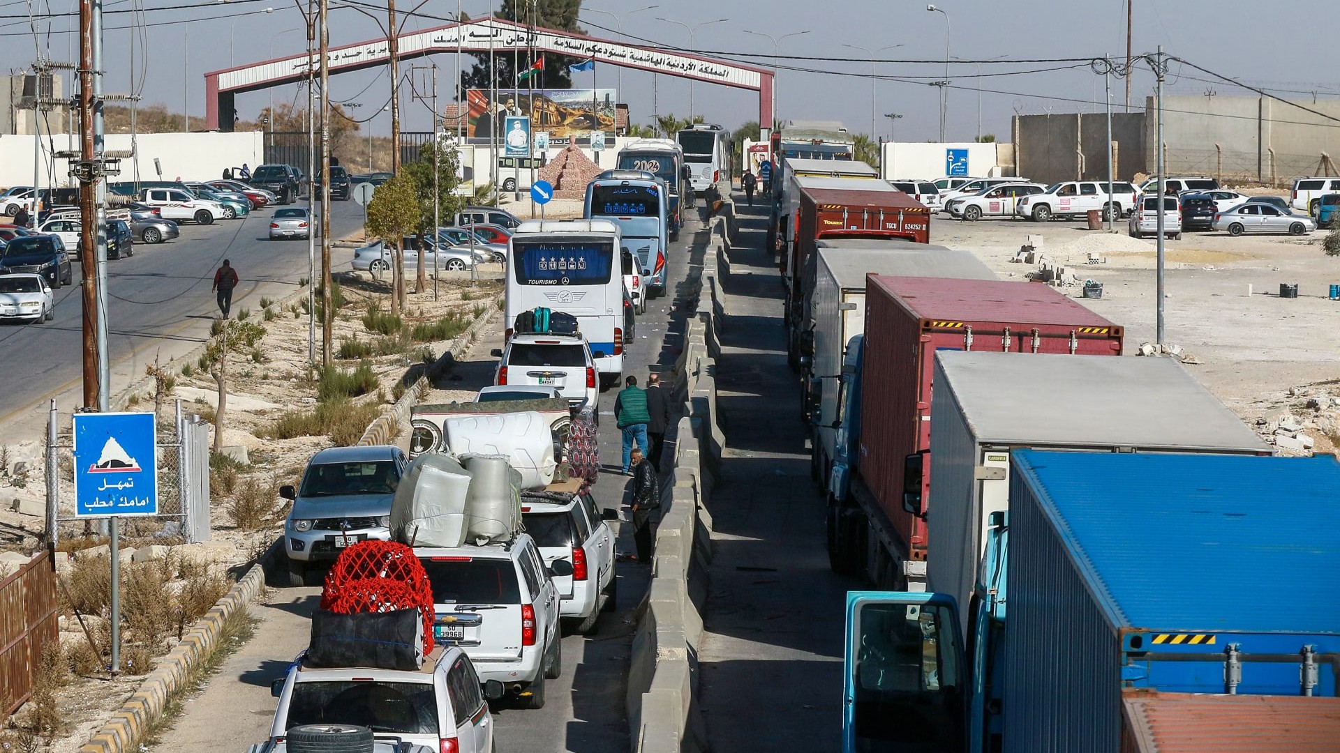 تجارة الأردن: فتح الاستيراد والتصدير بالكامل مع سوريا الشهر المقبل