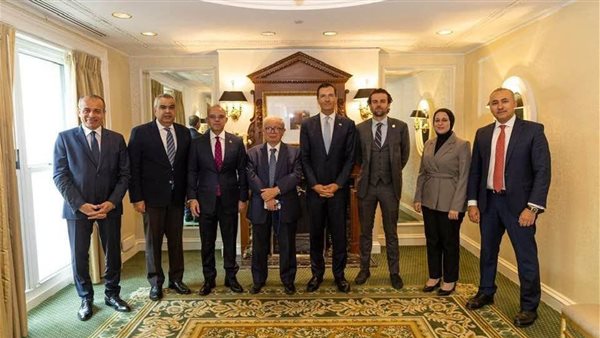 نائب رئيس الوزراء يبحث مع مؤسسات التمويل الأمريكية مواجهة تداعيات الحرب