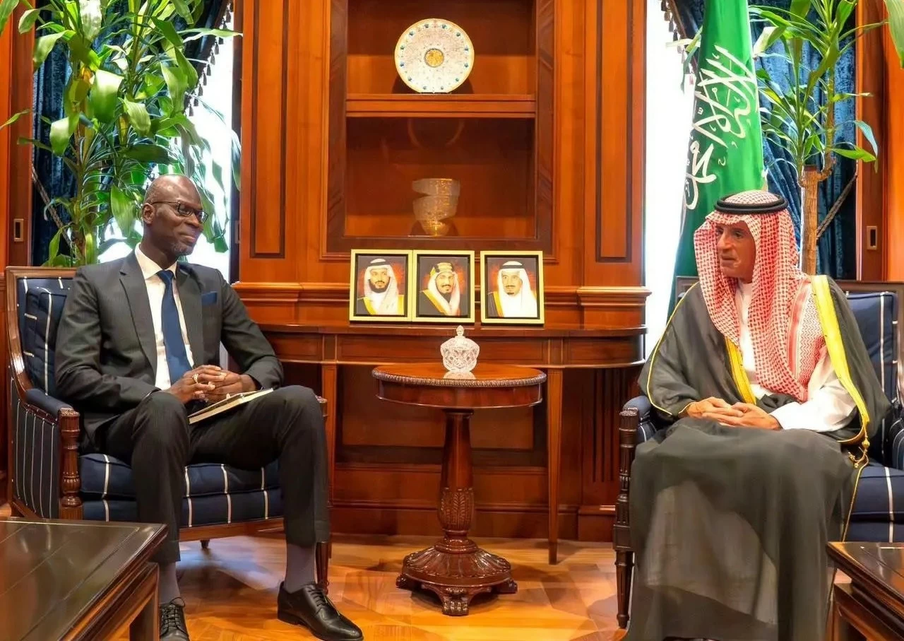 وزير الدولة للشؤون الخارجية يستقبل سفير السنغال لدى المملكة