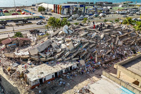 حصيلة ضحايا زلزالي فنزويلا تتخطى أربعة آلاف شخص