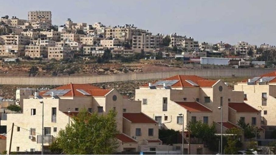 الاحتلال الإسرائيلي يهدم 40 محلا تجاريا في العيزرية جنوب القدس المحتلة