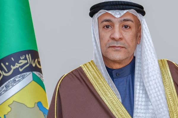 البديوي: الاعتداء الإيراني الغاشم على ميناء الدقم وناقلة نفط قبالة سواحل عُمان تصعيد مرفوض يهدد أمن المنطقة