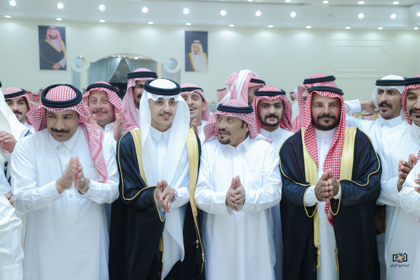 بالصور.. ربيع عقل المعيذف يحتفل بزواج ابنه "باسل"