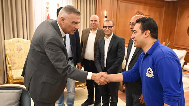 محافظ جنوب سيناء يبحث مع هيئة الإسعاف إطلاق وحدة عائمة بسرعة 35 عقدة ل