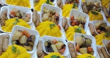 13 سيدة بالمحلة ينظمن مطبخا خيريا لتجهيز وجبات إفطار للأسر الأولى بالرعاية.. استهداف 100 أسرة يوميا والوجبات تتنوع بين أسماك ولحوم ودواجن.. والأهالي يتسابقون لدعم المطبخ والمساهمة في الأعمال الخيرية..