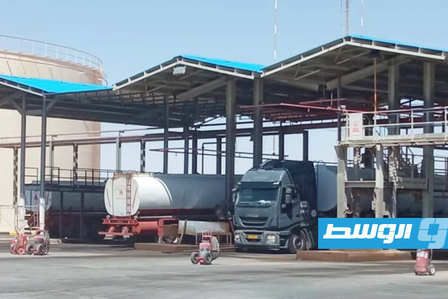 مستودع سبها النفطي يواصل استقبال إمدادات الوقود لدعم المنطقة الجنوبية