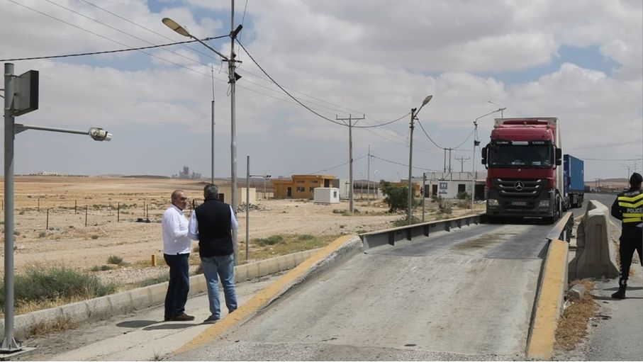 وزير الأشغال: تقنيات حديثة لرصد مخالفات الحمولات المحورية على الطرق