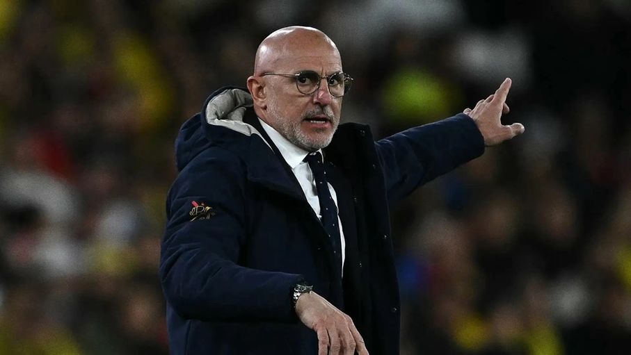 توبيخ علني.. مدرب إسبانيا لنجم الريال
