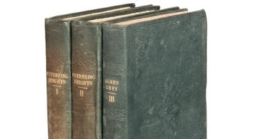 عرض نسخة نادرة لرواية مرتفعات وذرينج للبيع 600 ألف جنيه إسترلينى بمزاد علنى