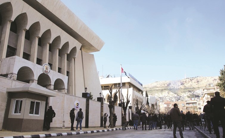 إدانات خليجية واسعة للهجوم على سفارة الإمارات وبعثتها الدبلوماسية في دمشق