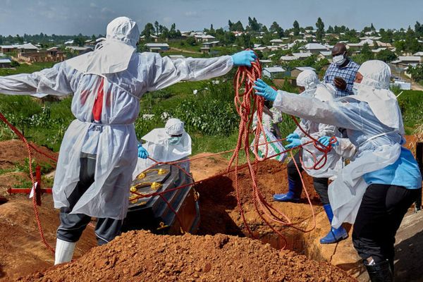 «الصحة ‌العالمية» تعلن وفاة 452 شخصا بـ "الإيبولا" في الكونغو الديموقراطية