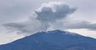 ثوران بركان كانلاون فى جزيرة نيجروس بوسط الفلبين