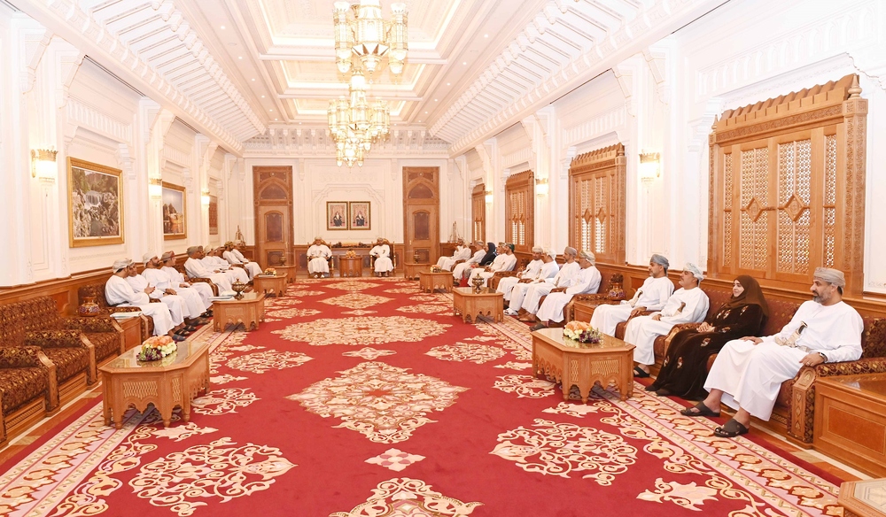 اجتماع مشترك بين مجلس الوزراء ومكتب مجلس الشورى لتعزيز التنسيق ودعم التنمية الشاملة
