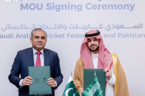 الاتحادان السعودي والباكستاني للكريكت يوقّعان مذكرة لتطوير ملعب كريكت بمدينة جدة