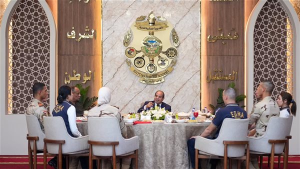 السيسي من مقر القيادة الاستراتيجية: "استقرار الوطن العربي مسؤولية مشتركة لا تقبل التجزئة"| عاجل