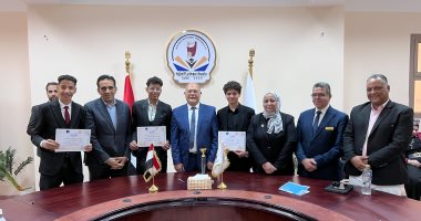 تتويج كلية الهندسة بلقب الموسم الأول من “عباقرة جامعة سوهاج الأهلية”
