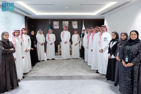 أمين الرياض يكرّم الفريق المنظم لمجلس التخطيط العالمي للمدن بنسخته الـ 61