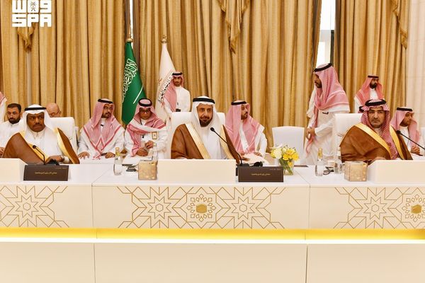 الربيعة يلتقي عددًا من المسؤولين ورؤساء مكاتب شؤون الحجاج