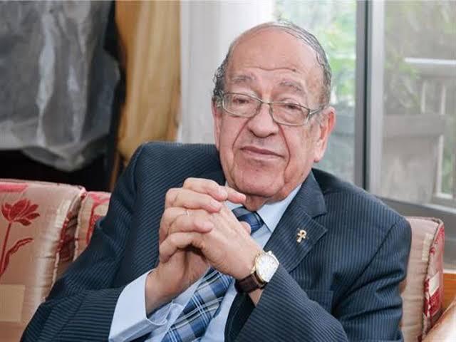 الفسيخ للخلود والبيض للحياة.. وسيم السيسي يكشف أسرار شم النسيم الفرعوني