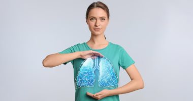 أحد أشكال الانسداد الرئوى.. ما علامات انتفاخ الرئة الشامل