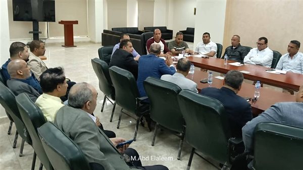 رئيس جهاز العبور يلتقي سكان دار مصر لبحث مشكلات الخدمات وتطويرها بالمشروع