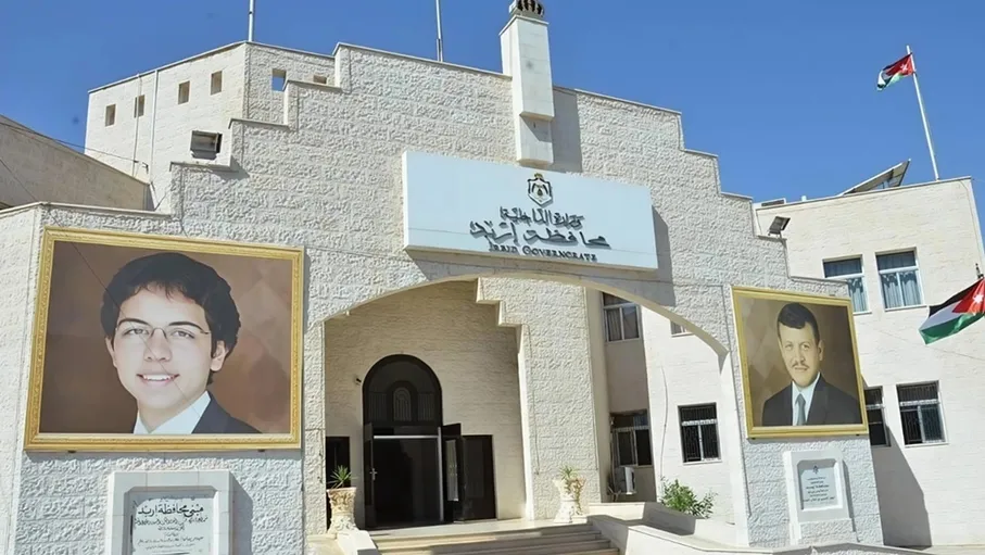 إربد: إزالة 37 بسطة معيقة للمرور وإغلاق محل البان لمخالفته الشروط الصحية