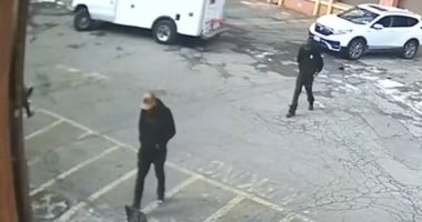 3 أشخاص يواجهون السجن 30 عاما بعد سطوهم المسلح على شاحنة تنقل منتجات أبل