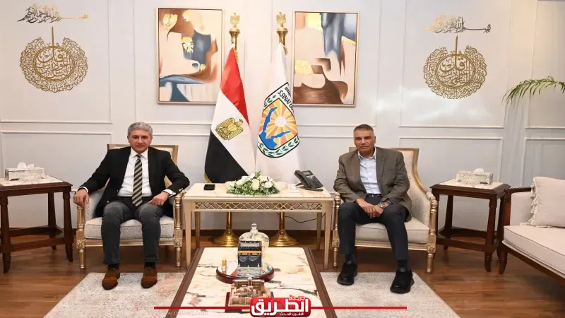محافظ جنوب سيناء ووزير السياحة والآثار يبحثان سبل تنشيط حركة السياحية بالمحافظة
