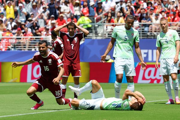 قطر تحصد أول نقطة في تاريخها بالمونديال