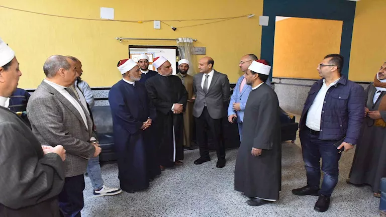 محافظ أسيوط يتفقد منطقة الوعظ ولجنة الفتوى لمتابعة مستوى الخدمات