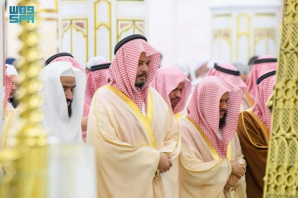 إمام المسجد النبوي في خطبة الاستسقاء: احتباس المطر رسالة ربانية لإيقاظ القلوب