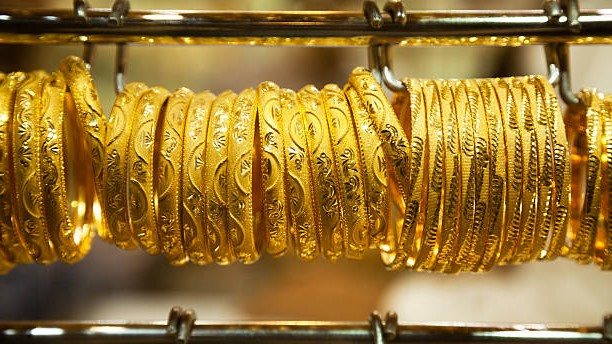 2000 جنيه خلال ساعات| ارتفاع سريع في سعر الجنيه الذهب