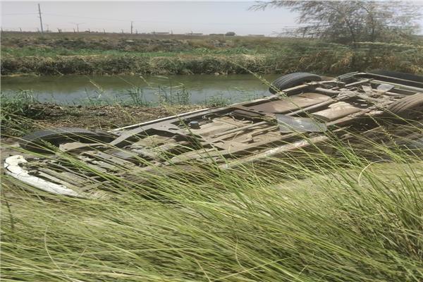 أم وصغارها الثلاثة.. أسماء مصابي حادث طريق مصر