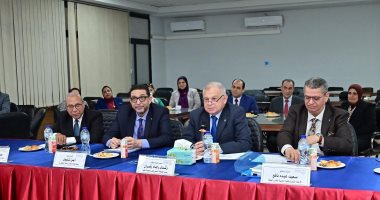 جامعة الإسكندرية: تطوير البرامج الأكاديمية وربطها باحتياجات سوق العمل