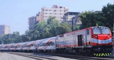 إصابة مسن صدمه قطار أثناء عبوره السكة الحديد في أوسيم