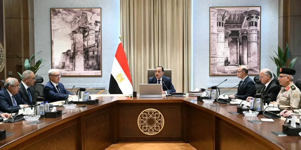 مدبولي يتابع خطة طرح شركات حكومية وعسكرية بالبورصة لتعزيز دور القطاع الخاص وجذب الاستثمارات