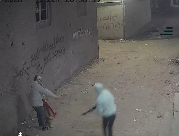 الأمن يفحص فيديو الاعتداء المسلح على أب وطفله في القناطر الخيرية