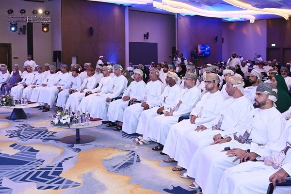 الاتحاد العام لعمال سلطنة عُمان يحتفل بيوم العمال العالمي