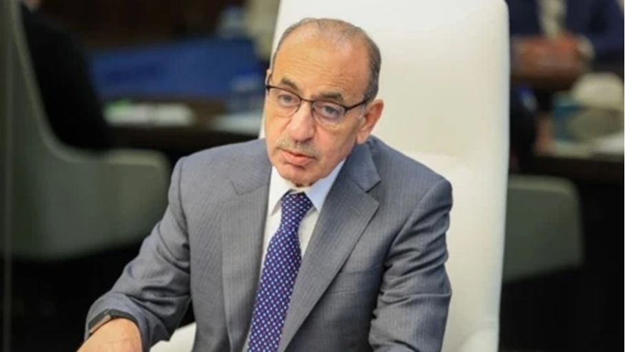 المصري يستعرض مسودة قانون الإدارة المحلية مع نواب