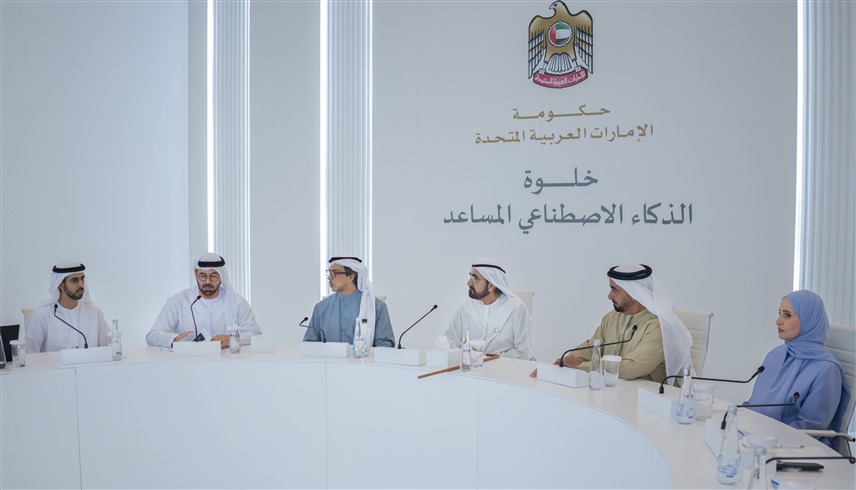 منصور بن زايد: الإمارات تؤسس نموذجاً عالمياً جديداً لحكومات المستقبل بالذكاء الاصطناعي