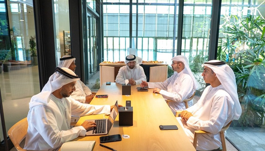 اتحاد الرياضات البحرية يبحث خططه الاستراتيجية مع وزارة الرياضة