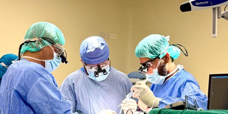 وداعًا للعلاج بالخارج.. مستشفى خولة يُحقق معجزة طبية في جراحة الصرع!