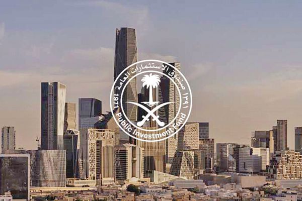 صندوق الاستثمارات يضخ 17 مليار دولار في مشروعات الطاقة المتجددة