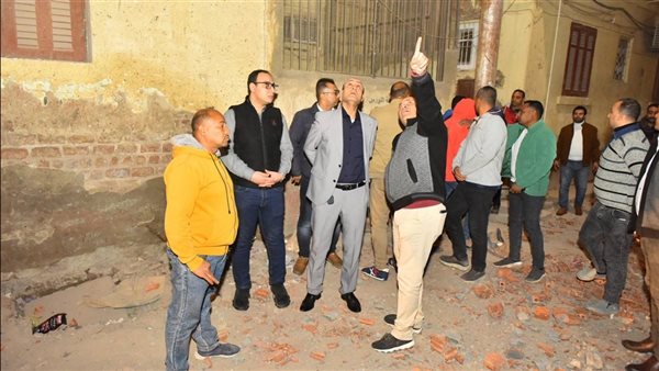 محافظ أسيوط يقود حملة إزالة فورية لبناء مخالف بحي غرب